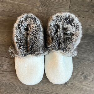 Pottery barn slippers